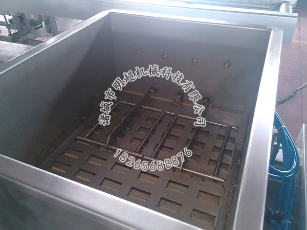 拉伸膜包裝機(jī) (6).jpg